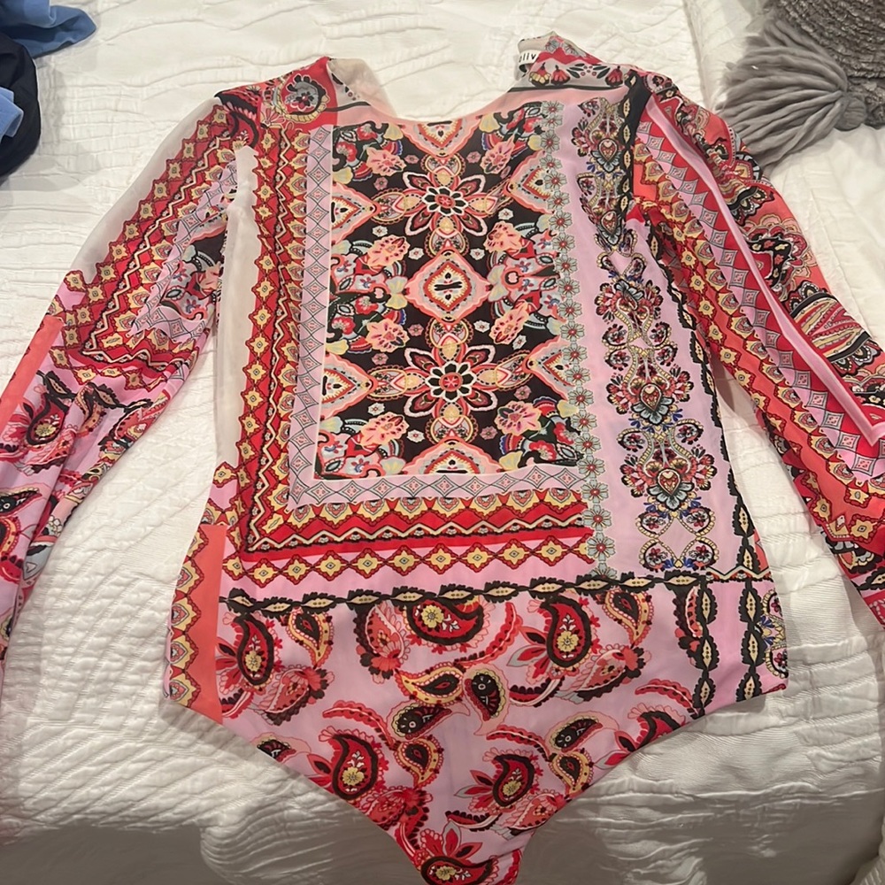 ALICE AND OLIVIA BODY SUIT